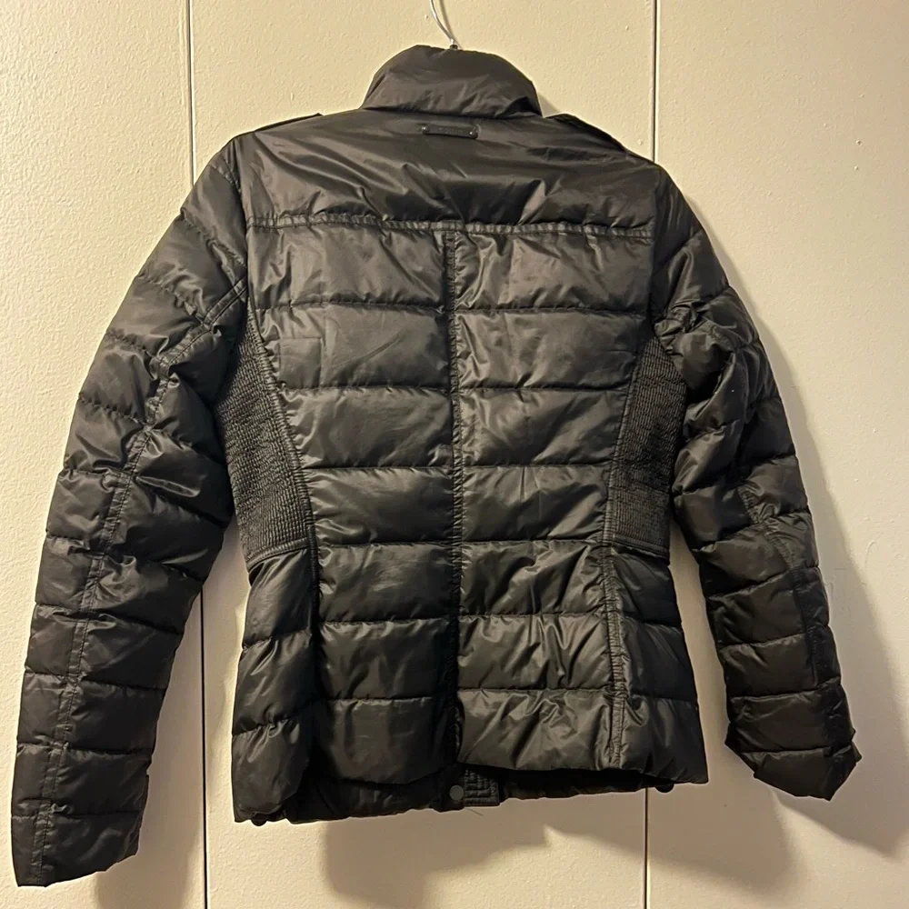 Burberry Black Puffer Jacket with Modern Quilting (SP) - Picture 2 of 14